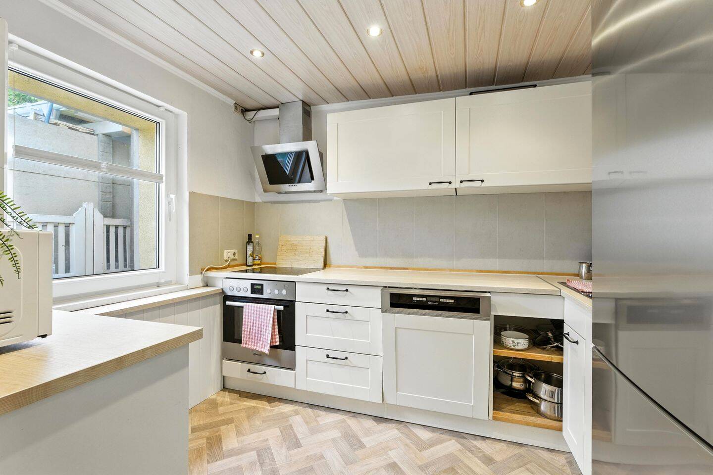 Property thumbnail 11