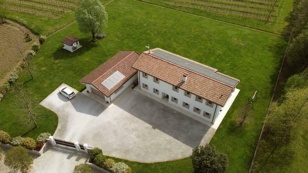 Einfamilienhaus zum Kauf 950.000 € 5 Zimmer 366 m² 3.466 m² Grundstück Fiume Veneto, Pordenone 33080