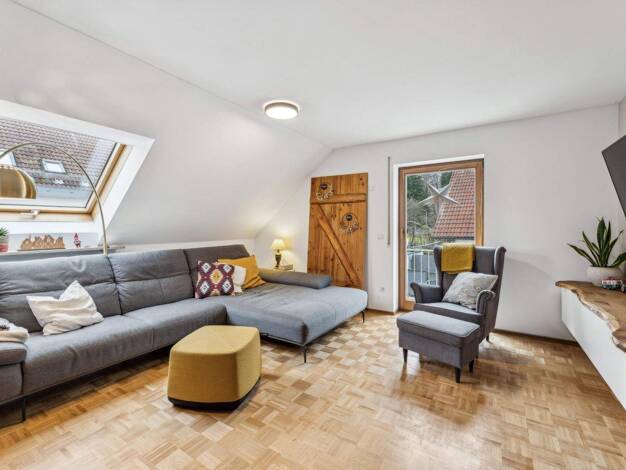 Wohnung zum Kauf 179.000 € 3 Zimmer 62,1 m² Neukirchen Neukirchen bei Sulzbach-Rosenberg 92259