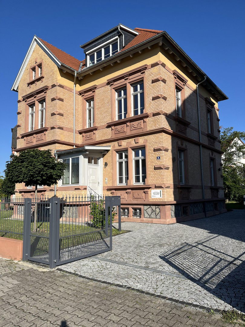 Villa zum Kauf provisionsfrei 1.200.000 € 11 Zimmer 272 m²<br/>Wohnfläche 668 m²<br/>Grundstück Mannheimer Straße 68 Kaefertal - Mitte Mannheim 68309