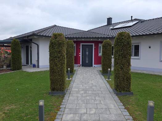 Bungalow zum Kauf provisionsfrei 7 Zimmer 175 m² 825 m² Grundstück frei ab sofort Ruhstorf Ruhstorf a.d.Rott 94099