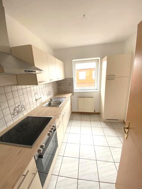 Wohnung zur Miete Wohnen auf Zeit 484 € 3 Zimmer 88 m²<br/>Wohnfläche ab sofort<br/>Verfügbarkeit Wolfenbütteler Straße . Wormser Platz Magdeburg 39112