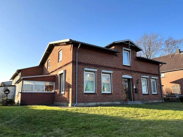 Einfamilienhaus zum Kauf 199.000 € 6 Zimmer 146,6 m² 1.145 m² Grundstück Hennstedt 25581