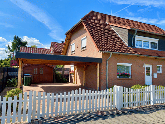 Doppelhaushälfte zum Kauf 230.000 € 4 Zimmer 108,4 m² 419 m² Grundstück Staßfurt Staßfurt 39418