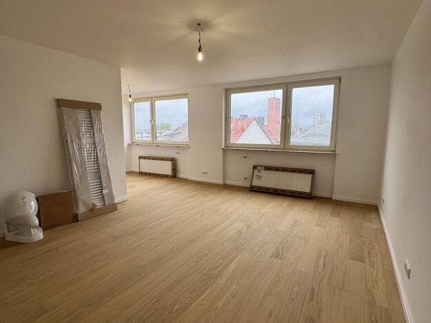 Wohnung zur Miete 825 € 2 Zimmer 61 m² 4. Geschoss Goldsteinstraße 3 Niederrad Frankfurt am Main 60528