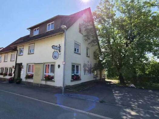 Restaurant zum Kauf 825.000 € 170,9 m² Gastrofläche 3.216 m² Grundstück Beuren Hechingen 72379