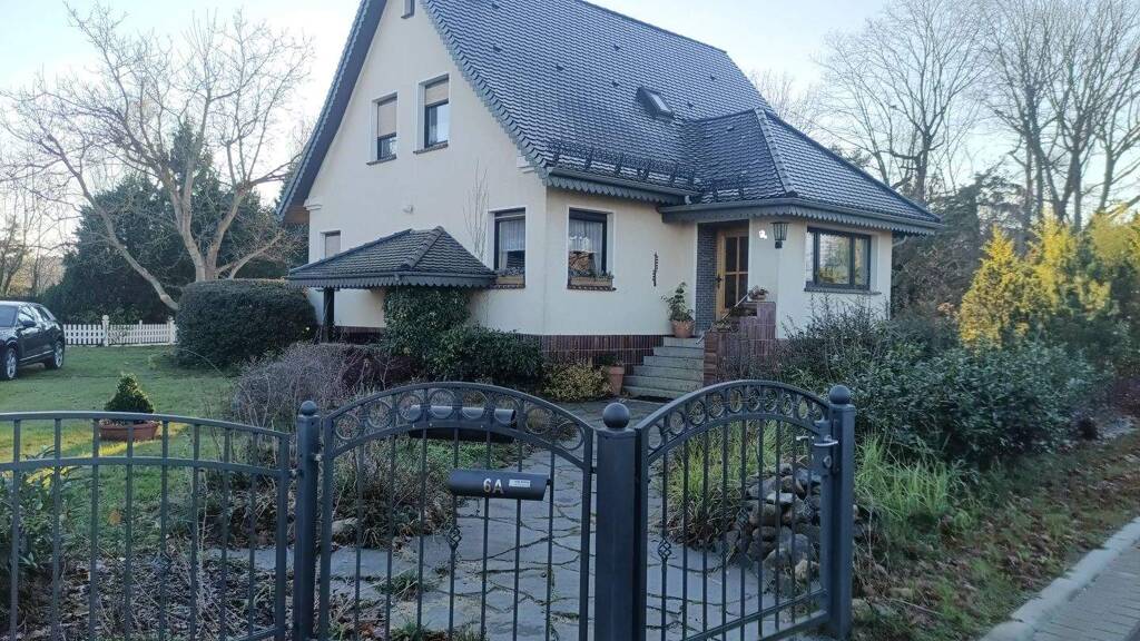 Einfamilienhaus zum Kauf 249.000 € 4,5 Zimmer 124 m² 2.276 m² Grundstück frei ab sofort Uhyst Boxberg 02943