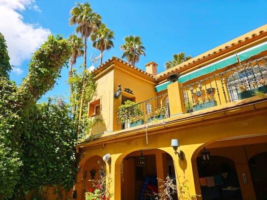 Chalet zum Kauf 730.000 € 15 Zimmer 626 m² Calle San Nicolás Algeciras 11207
