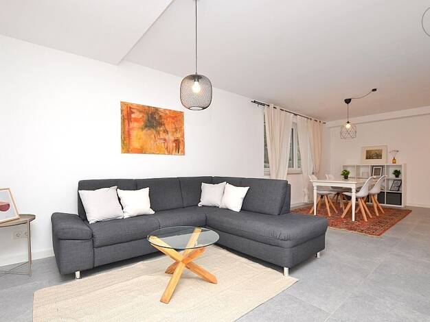 Wohnung zur Miete auf Zeit 1.215 € 2 Zimmer 60 m² frei ab 01.12.2026 Gerbrunn 97218