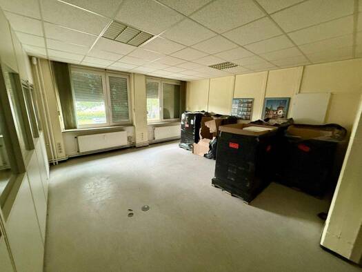 Lagerhalle zur Miete provisionsfrei 4,93 € 365 m² Lagerfläche St. Gertrud Lübeck 23568