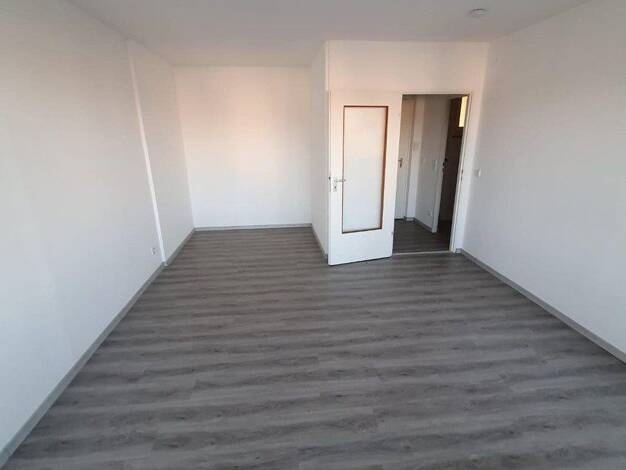 Wohnung zur Miete 625 € 1 Zimmer 39 m² 2. Geschoss Budapester Straße 20 Kriegenbrunn Erlangen 91056