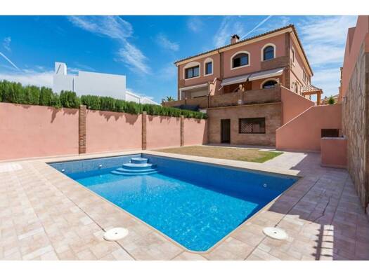 Chalet zum Kauf 875.000 € 4 Zimmer 280 m² 302 m² Grundstück Benalmádena 29630