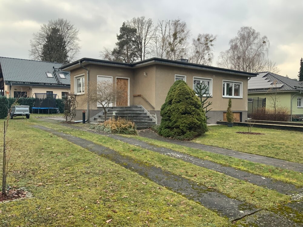 Einfamilienhaus zum Kauf 405.000 € 4 Zimmer 95 m²<br/>Wohnfläche 882 m²<br/>Grundstück 01.05.2025<br/>Verfügbarkeit Vorstadt Strausberg 15344