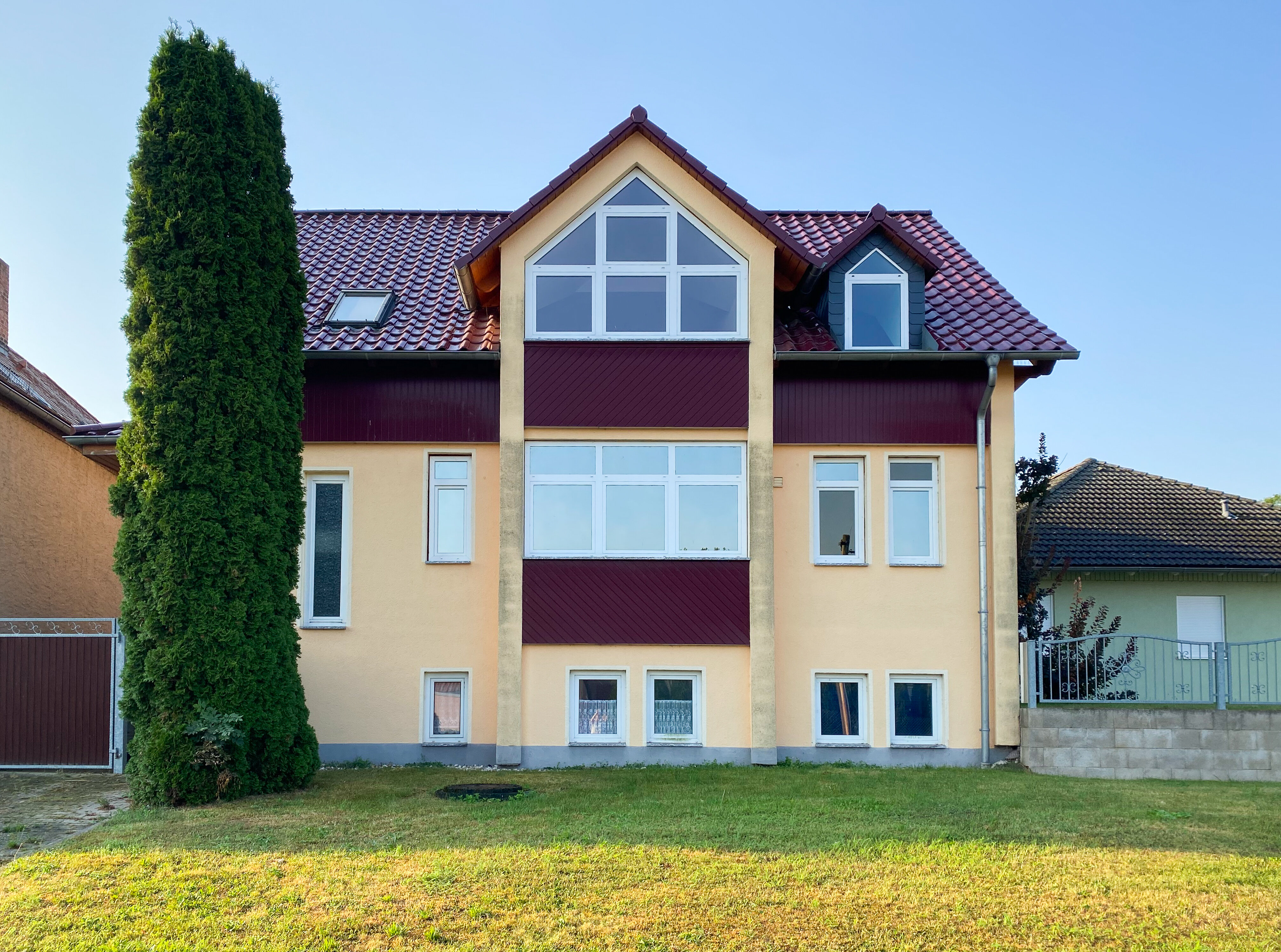 Einfamilienhaus zum Kauf 299.000 € 5 Zimmer 223,8 m²<br/>Wohnfläche 463 m²<br/>Grundstück Gebstedt Bad Sulza 99518