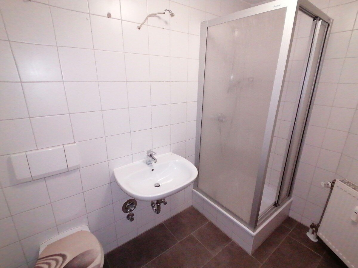 Wohnung zur Miete 265 € 1 Zimmer 39 m²<br/>Wohnfläche 1.<br/>Geschoss 01.02.2025<br/>Verfügbarkeit Bad Blankenburg Bad Blankenburg 07422