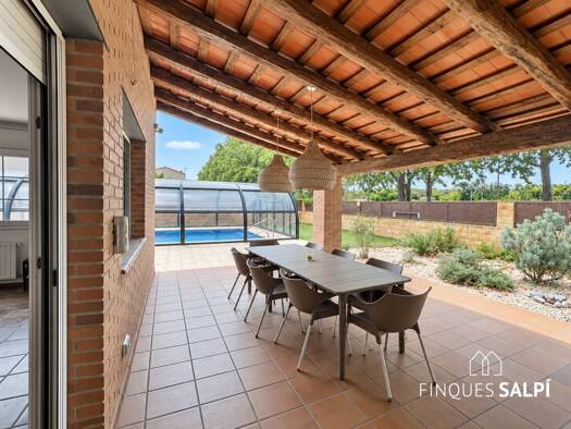 Chalet zum Kauf 520.000 € 4 Zimmer 170 m² Saus, Camallera i Llampaies 17465