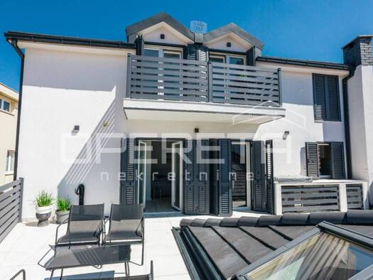Haus zur Miete 5.500 € 6 Zimmer 260 m² Tribunj