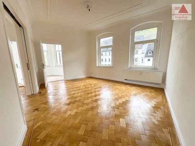 Wohnung zur Miete 665 € 4 Zimmer 121,4 m² 1. Geschoss frei ab 01.12.2026 Wettinerstraße 45 Aue 08280