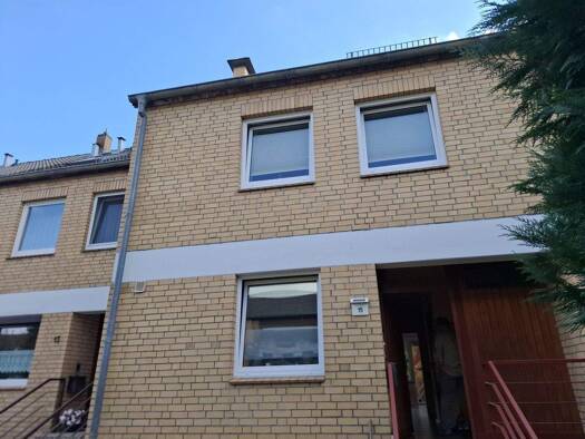 Reihenmittelhaus zum Kauf 320.000 € 5 Zimmer 145 m² 202 m² Grundstück Quickborn 25451