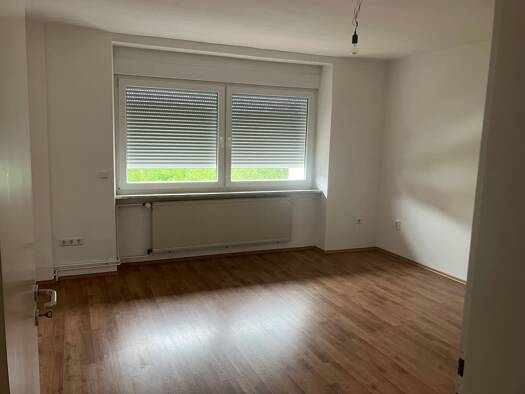 Terrassenwohnung zur Miete 425 € 2,5 Zimmer 65 m² Geschoss 1/3 frei ab sofort Bübingen Saarbrücken 66129