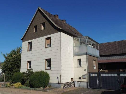 Einfamilienhaus zum Kauf 235.000 € 6 Zimmer 133 m² 937 m² Grundstück Dreihausen Ebsdorfergrund 35085