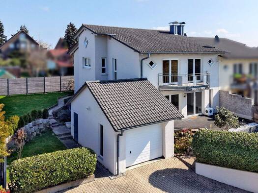 Doppelhaushälfte zum Kauf 640.000 € 7 Zimmer 239 m² 398 m² Grundstück Freiolsheim Gaggenau-Freiolsheim 76571
