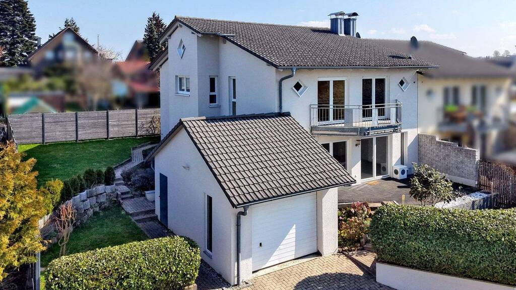 Doppelhaushälfte zum Kauf 640.000 € 7 Zimmer 239 m² 398 m² Grundstück Freiolsheim Gaggenau-Freiolsheim 76571