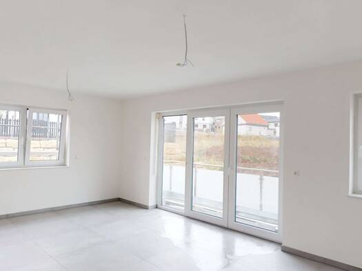 Wohnung zur Miete 980 € 3,5 Zimmer 79 m² 1. Geschoss frei ab sofort Pfaffenhofen Pfaffenhofen 74397