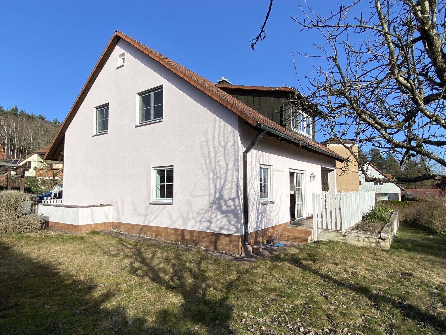 Immobilie in Burk - Ihr neues Zuhause - Einfamilienhaus mit Raum für die ganze Familie - Bild 2