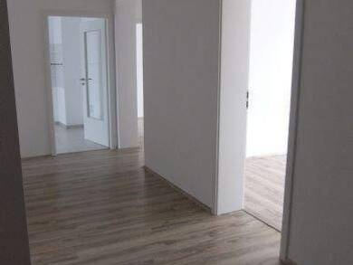 Wohnung zur Miete 552 € 3 Zimmer 87,6 m² 3. Geschoss frei ab sofort Bernhardstr.102 Gablenz Chemnitz 09126