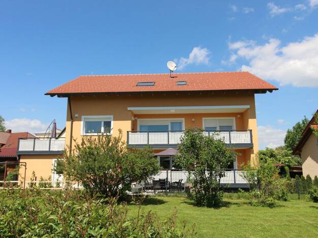 Terrassenwohnung zur Miete 1.015 € 3 Zimmer 125 m² 1. Geschoss frei ab 01.07.2026 Marktstraße 37a Hutthurm 94116