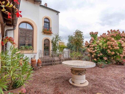 Haus zum Kauf 1.650.000 € 7 Zimmer 224 m² 6.469 m² Grundstück Birth Niederkrüchten 41372