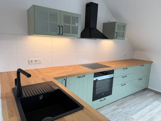 Wohnung zur Miete 950 € 3 Zimmer 90 m² Geschoss 2/3 frei ab sofort Bahnhofstraße 66 Schmalkalden 98574