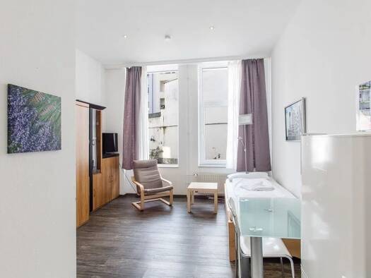 Wohnung zur Miete 1.000 € 1 Zimmer 20 m² 1. Geschoss Friedrichstadt Düsseldorf 40215