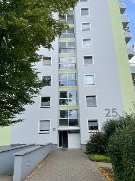 Wohnung zur Miete 411 € 1 Zimmer 41,1 m²<br/>Wohnfläche 15.02.2025<br/>Verfügbarkeit Uhlenbroicher Weg 25 Großenbaum Duisburg 47269