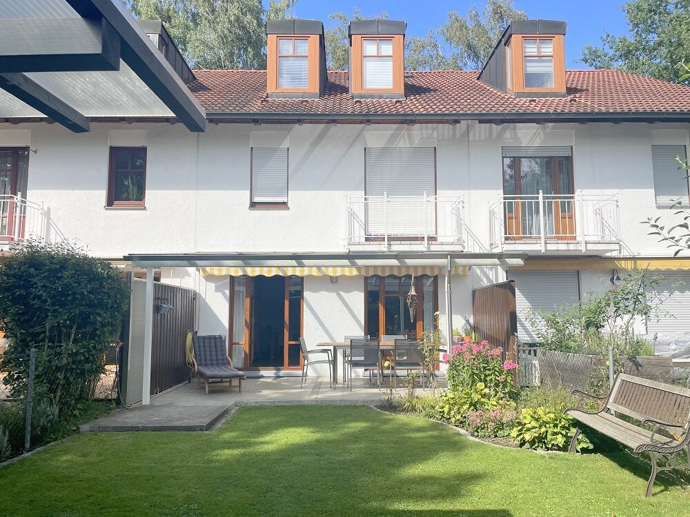 Reihenmittelhaus zum Kauf 680.000 € 5,5 Zimmer 161 m²<br/>Wohnfläche 301 m²<br/>Grundstück Täfertingen Neusäß 86356