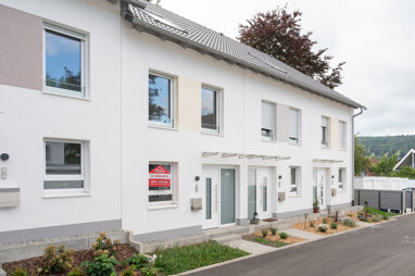 Reihenmittelhaus zum Kauf provisionsfrei 490.000 € 5 Zimmer 142 m² 245 m² Grundstück Tuttlingen Tuttlingen 78532