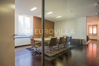 Büro-/Praxisfläche zum Kauf 750.000 € Rovinj center 52210