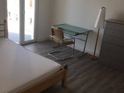 WG-Zimmer zur Miete 500 € 16 m² 3 Geschosse frei ab sofort Griesheim West 65933