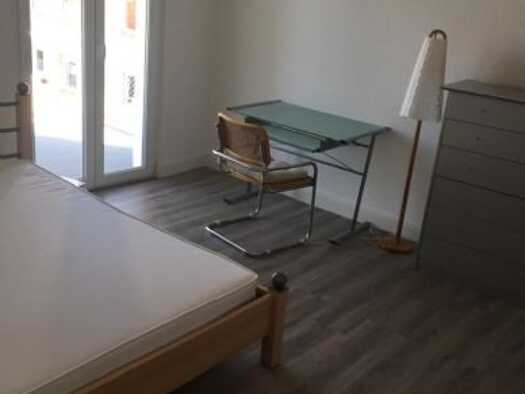 WG-Zimmer zur Miete 500 € 16 m² 3 Geschosse frei ab sofort Griesheim West 65933