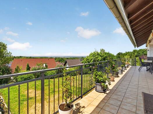 Haus zum Kauf 945.000 € 9 Zimmer 322,5 m² 733 m² Grundstück frei ab sofort Waldprechtsweier Malsch 76316