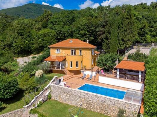 Haus zur Miete 3.000 € 7 Zimmer 270 m² Veprinac, Opatija - Okolica Zapad
