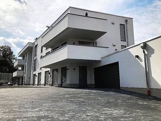 Wohnung zur Miete 1.280 € 4 Zimmer 159,3 m² 1. Geschoss frei ab 01.11.2025 Düren 52349