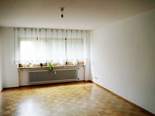 Wohnung zur Miete 1.300 € 4,5 Zimmer 107 m² Geschoss 1/3 frei ab 01.01.2026 Heiningen Backnang 71522