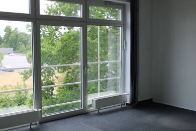 Bürofläche zur Miete provisionsfrei 12,90 € 5 Zimmer 185 m² Bürofläche Oststeinbek Oststeinbek 22113
