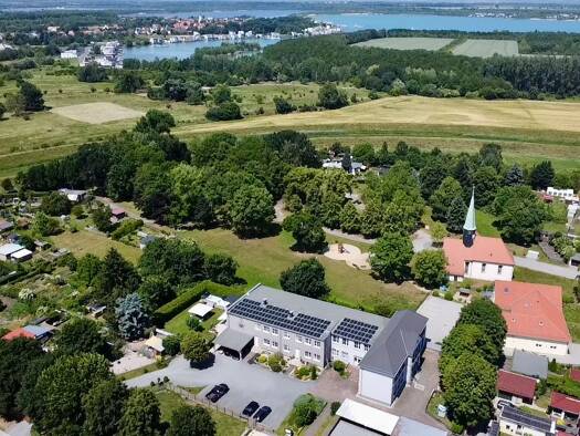 Wohnung zur Miete 400 € 2 Zimmer 49 m² Geschoss 1/2 frei ab sofort Bergmannstraße Großzössen Neukieritzsch 04575