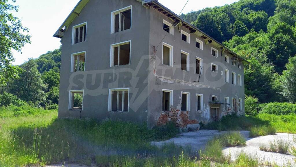 Reihenmittelhaus zum Kauf 172.200 € 883 m² Apriltsi
