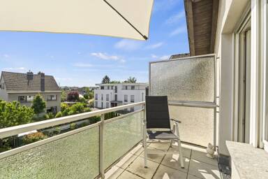 Wohnung zur Miete 750 € 2 Zimmer 83 m² Geschoss 3/3 Adenauerplatz Mondorf Niederkassel 53859