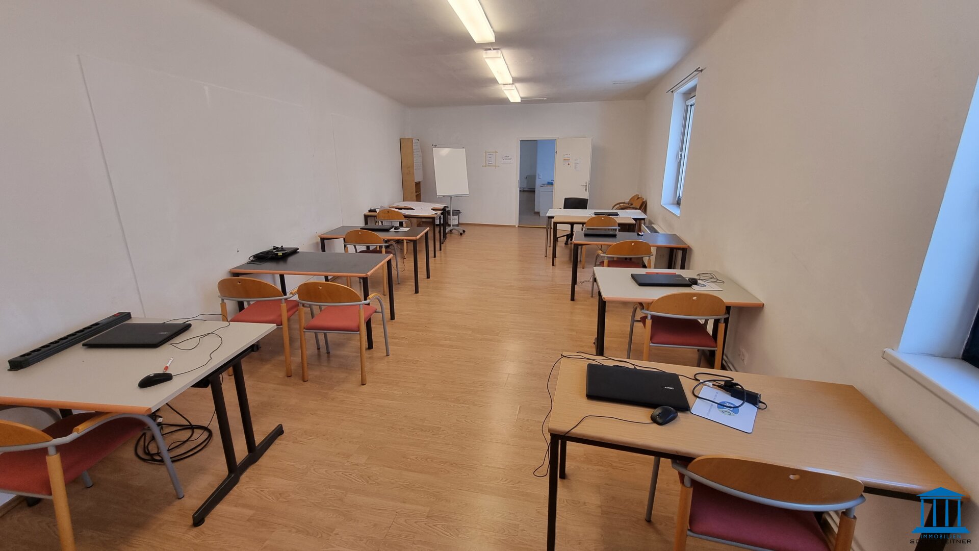 Büro-/Praxisfläche zur Miete 4,18 € 4,5 Zimmer 121,6 m²<br/>Bürofläche Wiener Neustadt 2700