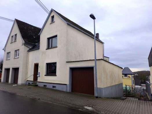 Reihenhaus zur Miete 1.250 € 5 Zimmer 110 m² 380 m² Grundstück frei ab 01.02.2026 Nauort 56237